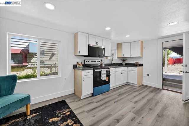 111 Garretson Ave, Rodeo, CA 94572