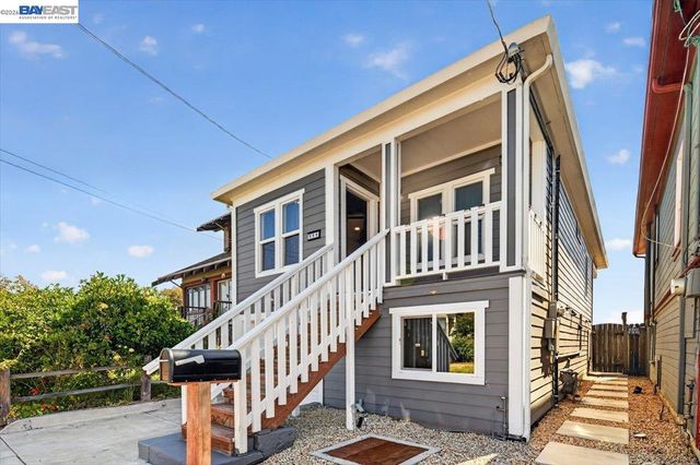 111 Garretson Ave, Rodeo, CA 94572