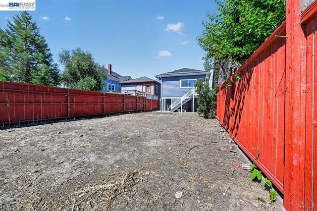 111 Garretson Ave, Rodeo, CA 94572