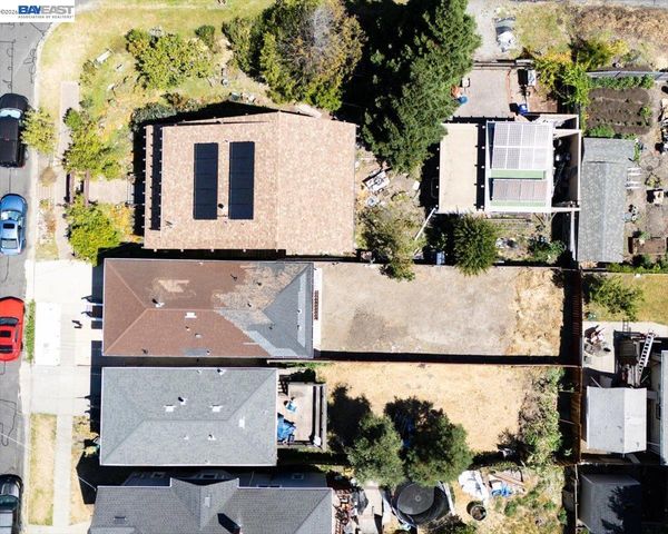 111 Garretson Ave, Rodeo, CA 94572
