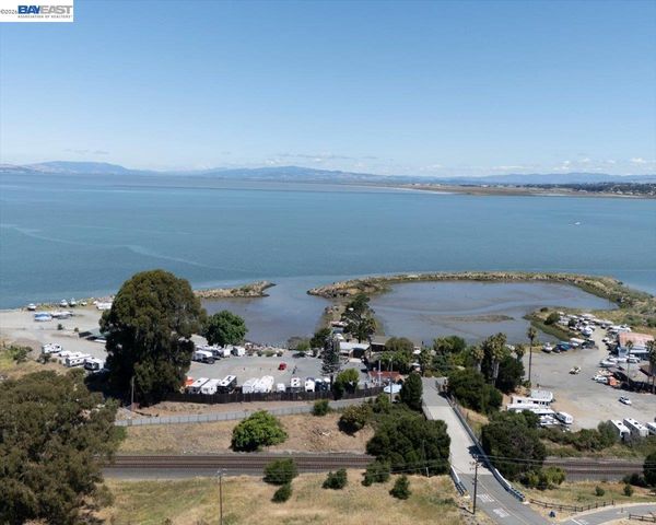 111 Garretson Ave, Rodeo, CA 94572