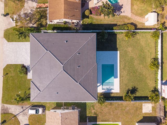 261 NW 8th Street, Boca Raton, FL 33432