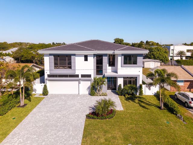 261 NW 8th Street, Boca Raton, FL 33432