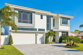 261 NW 8th Street, Boca Raton, FL 33432