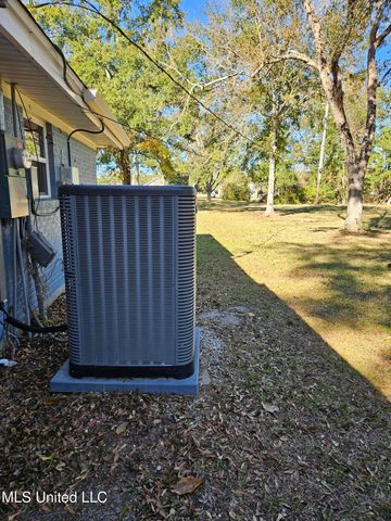 13074 John Road, Gulfport, MS 39503