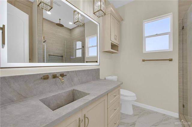 5701 N Rayo Del Sol, Edinburg, TX 78542