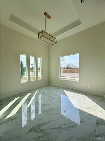 5701 N Rayo Del Sol, Edinburg, TX 78542