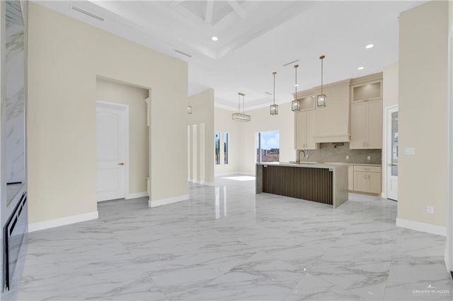 5701 N Rayo Del Sol, Edinburg, TX 78542