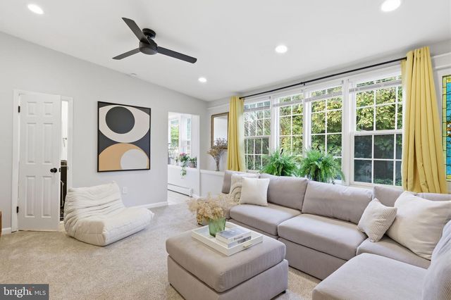 7702 CHELTENHAM AVE, Wyndmoor, PA 19038