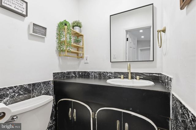 7702 CHELTENHAM AVE, Wyndmoor, PA 19038