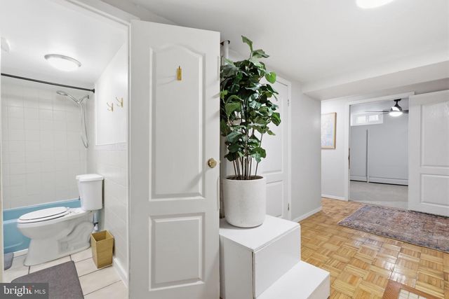 7702 CHELTENHAM AVE, Wyndmoor, PA 19038