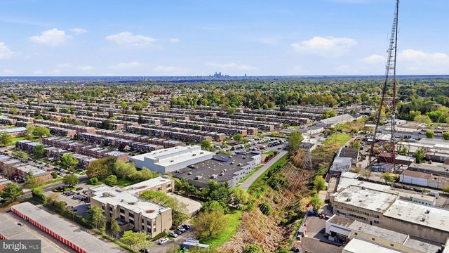 7702 CHELTENHAM AVE, Wyndmoor, PA 19038