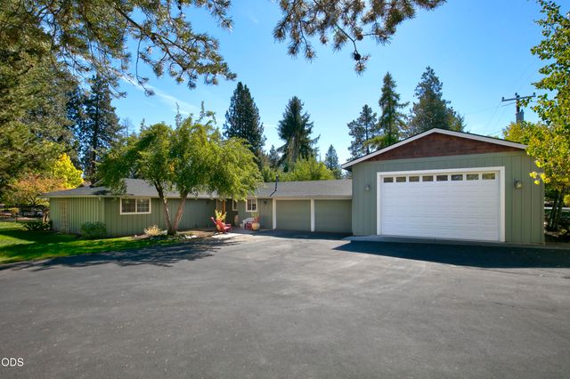 20341 Shahala Court, Bend, OR 97702