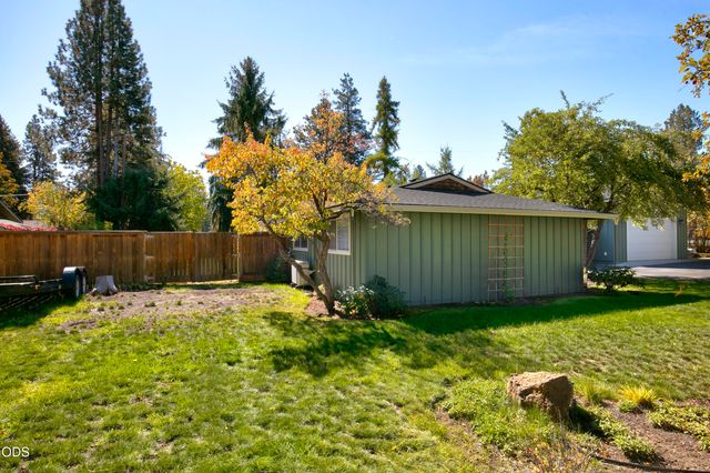 20341 Shahala Court, Bend, OR 97702