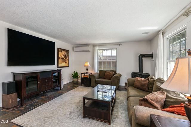 20341 Shahala Court, Bend, OR 97702