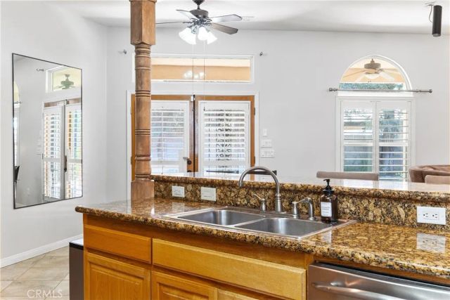 5307 Glacier Springs, Bakersfield, CA 93313