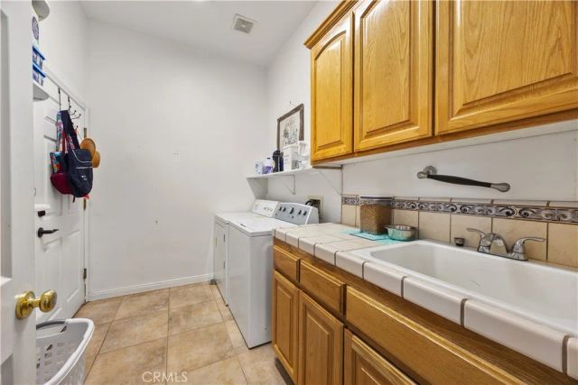 5307 Glacier Springs, Bakersfield, CA 93313