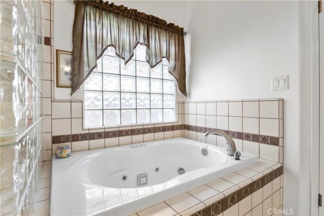 5307 Glacier Springs, Bakersfield, CA 93313