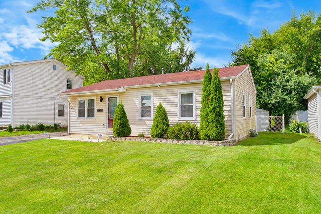 302 S Oltendorf Road, Streamwood, IL 60107