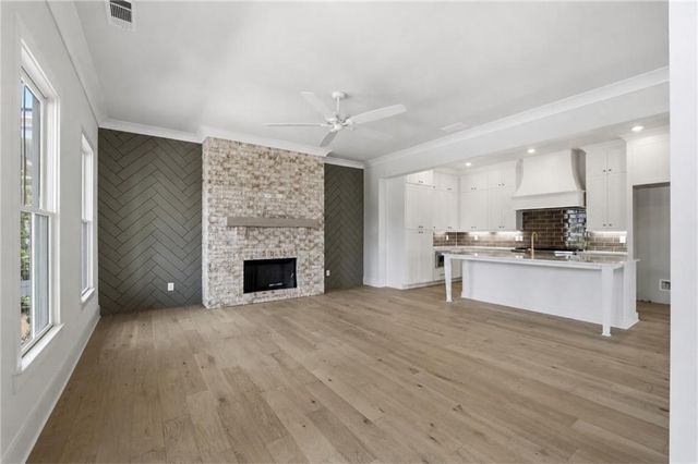2015 Village Walk, Alpharetta, GA 30004