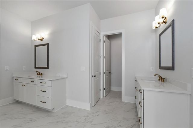 2015 Village Walk, Alpharetta, GA 30004