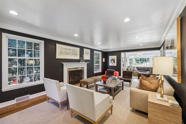 4100 John Lynde Road, Des Moines, IA 50312