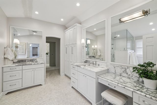 4100 John Lynde Road, Des Moines, IA 50312