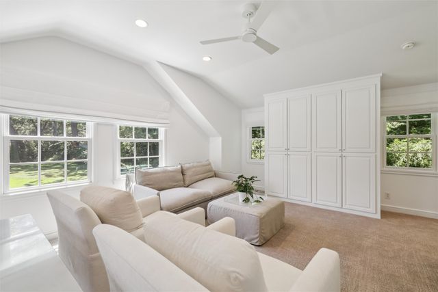 4100 John Lynde Road, Des Moines, IA 50312