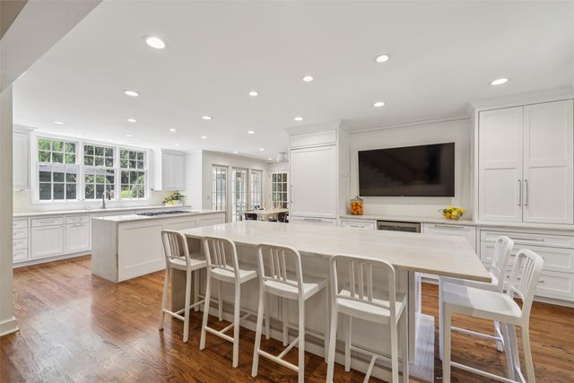 4100 John Lynde Road, Des Moines, IA 50312