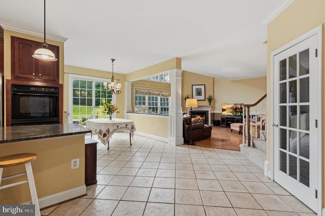 8206 GREENTREE MANOR LN, Fairfax Station, VA 22039