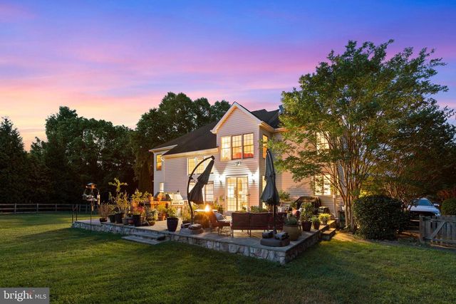 8206 GREENTREE MANOR LN, Fairfax Station, VA 22039