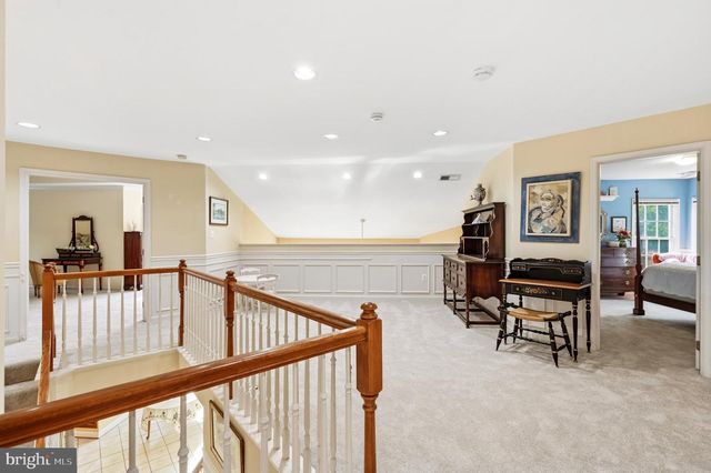 8206 GREENTREE MANOR LN, Fairfax Station, VA 22039