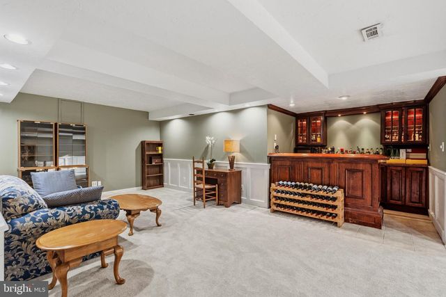 8206 GREENTREE MANOR LN, Fairfax Station, VA 22039