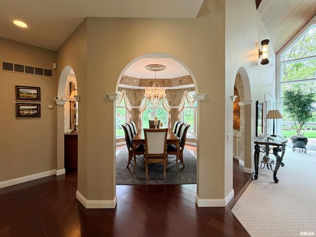 41 OAK RIDGE Point, Morton, IL 61550