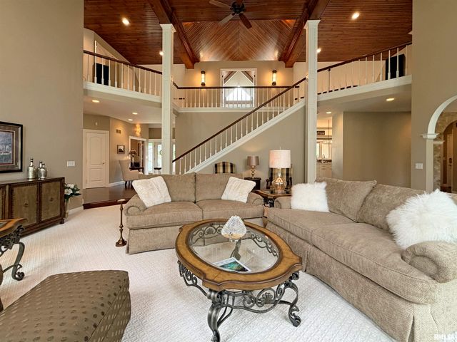 41 OAK RIDGE Point, Morton, IL 61550