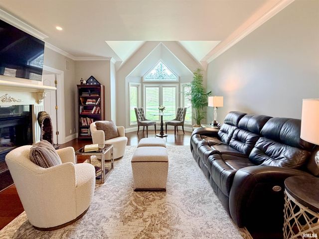 41 OAK RIDGE Point, Morton, IL 61550