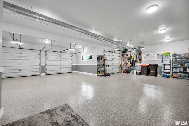 41 OAK RIDGE Point, Morton, IL 61550