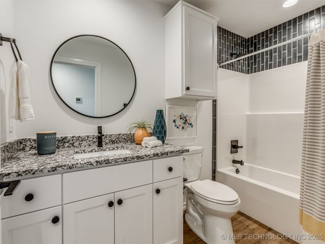 5908 Coldspring Lane, Bartlesville, OK 74006