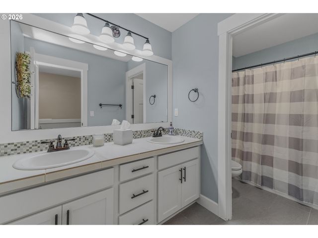 3207 Ne 174TH St, Ridgefield, WA 98642