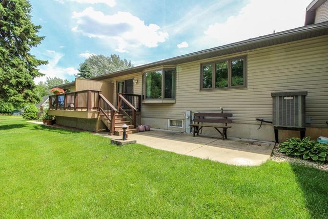 513 Woodland DRIVE, Jefferson, WI 53549