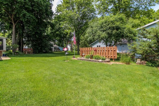 513 Woodland DRIVE, Jefferson, WI 53549