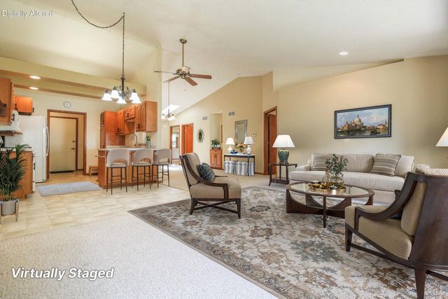 513 Woodland DRIVE, Jefferson, WI 53549