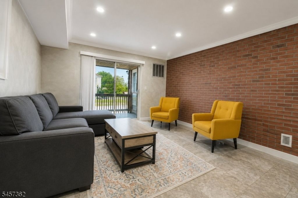 58 S 2nd St 2A, Elizabeth City, NJ 07206 — photo 3