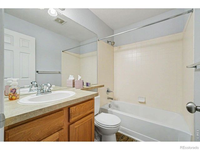 2880 Tabernash Drive, Loveland, CO 80538