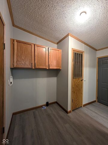 10263 Baseline Road, Paragon, IN 46166