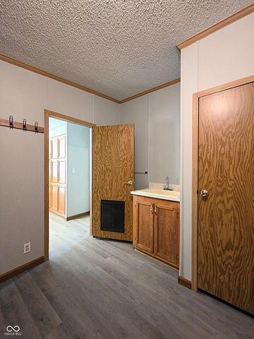 10263 Baseline Road, Paragon, IN 46166