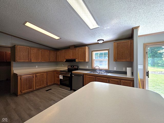 10263 Baseline Road, Paragon, IN 46166