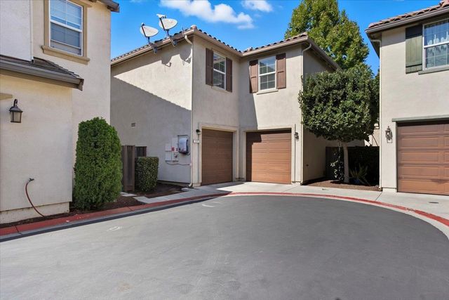 125 Lusitano Way, Gilroy, CA 95020