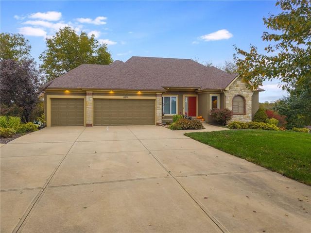 18876 W 252nd Street, Paola, KS 66071