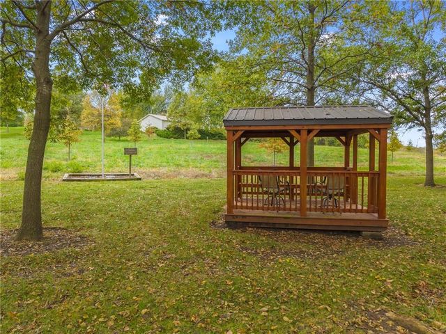 18876 W 252nd Street, Paola, KS 66071